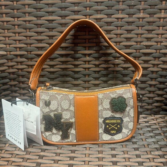 coach Swinger Bag 20 In Signature Jacquard With Varsity Patches cg169 - Picture 1 of 8